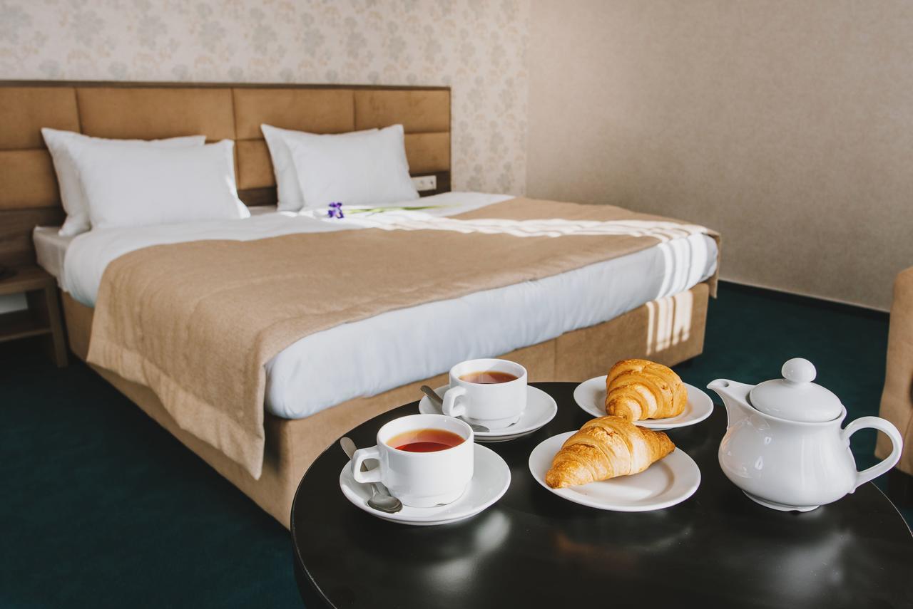 Hotel Alkor Truskavets Exteriör bild