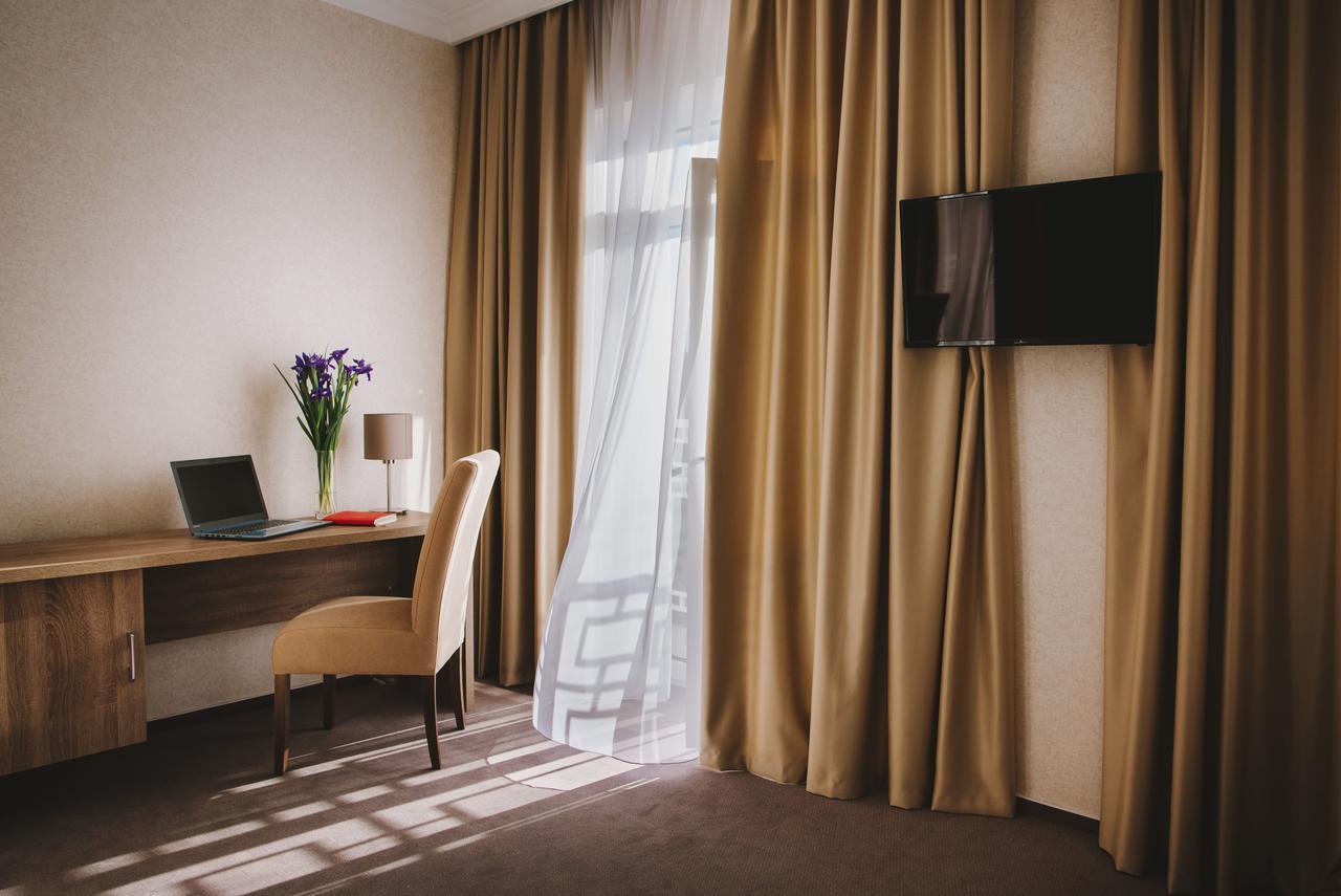 Hotel Alkor Truskavets Exteriör bild
