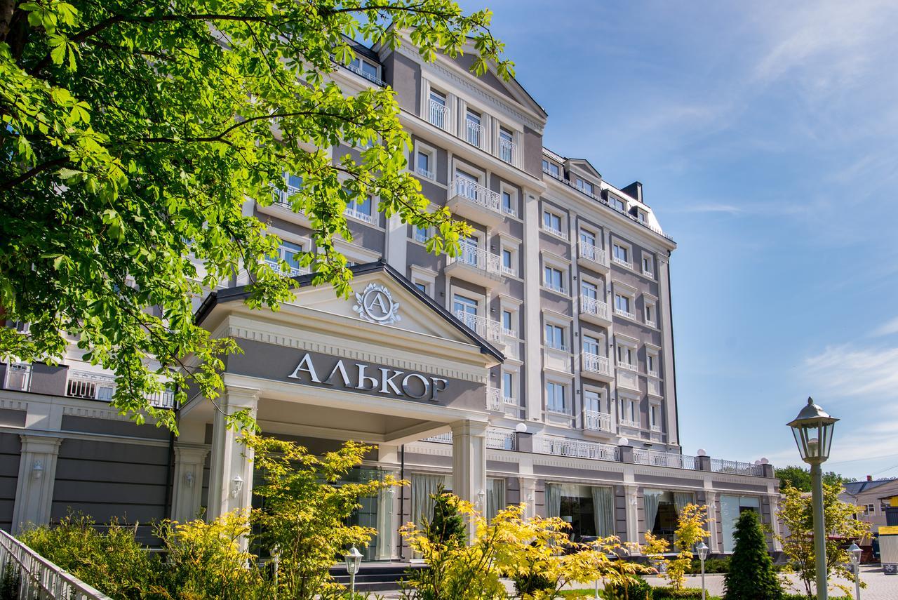 Hotel Alkor Truskavets Exteriör bild